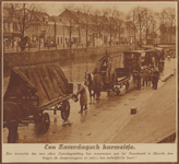 54942 Gezicht op de loskade langs het Paardenveld in Wijk C te Utrecht, waar sleperswagens gereinigd worden.